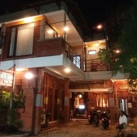 Kota Baru Homestay Джепара Екстериор снимка