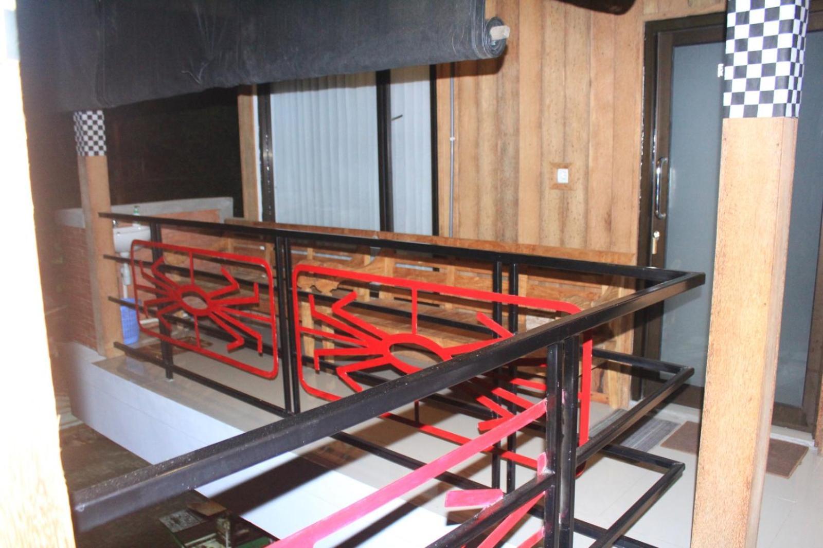 Kota Baru Homestay Джепара Екстериор снимка